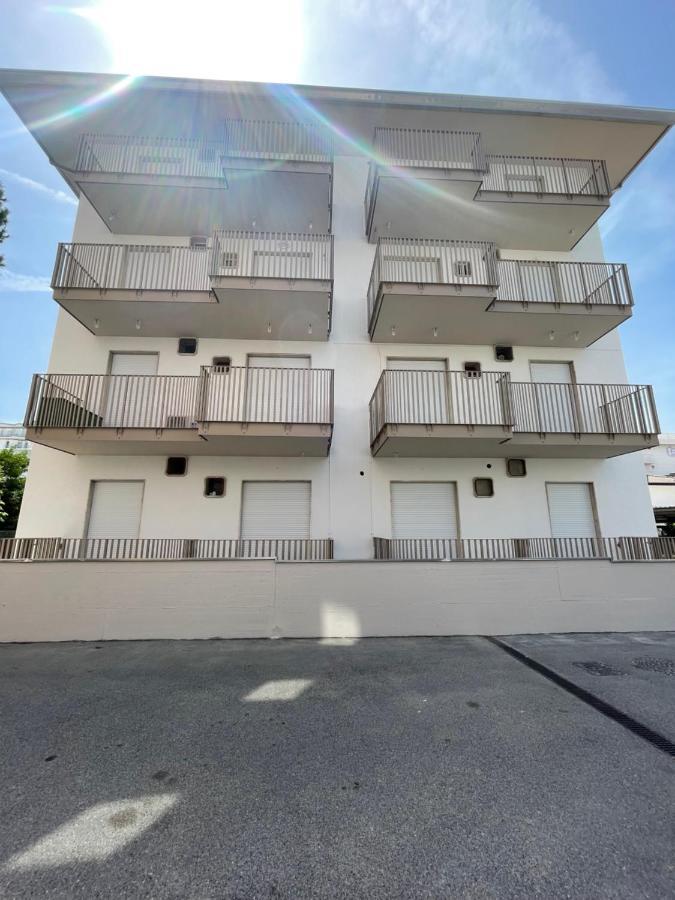Appartamento Soyus 10 Lido di Jesolo Exterior photo