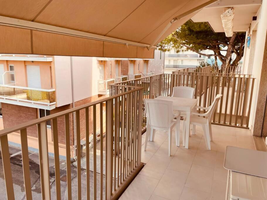 Appartamento Soyus 10 Lido di Jesolo Exterior photo
